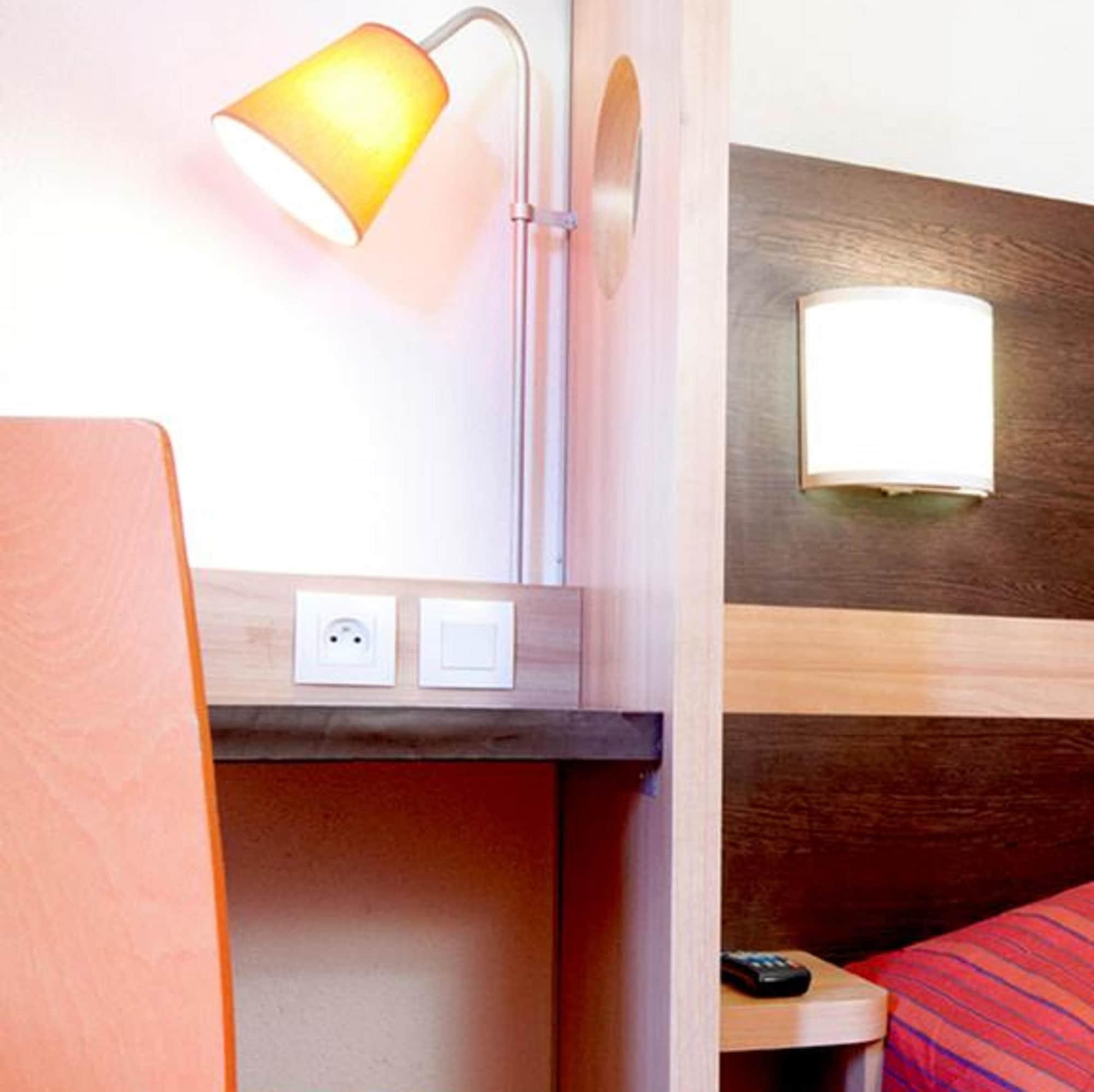 Premiere Classe Valenciennes Sud - Rouvignies Prouvy Экстерьер фото